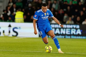 Lee más sobre el artículo 3 fundamentos que debe dominar un buen delantero móvil 